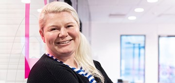 Työhyvinvointipäällikkö Heidi Antman, muotokuva.